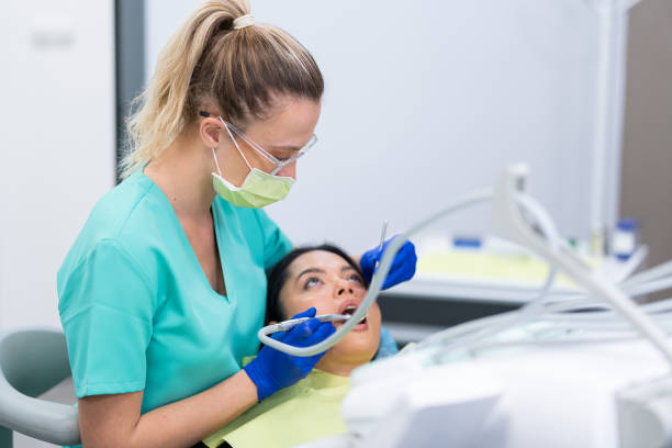 Best Emergency Tooth Extraction in Skokie, IL